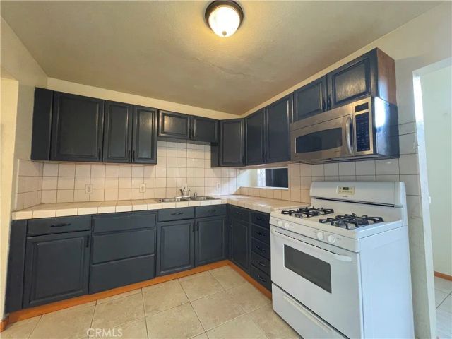 1349 Walnut Avenue, Long Beach, CA 90813