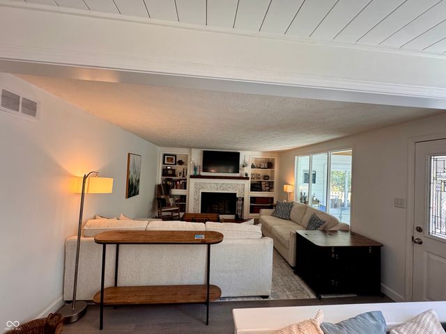 6607 Stearns Hill Drive, Indianapolis, IN 46237