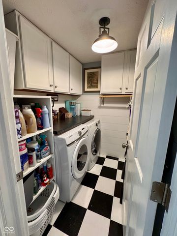 6607 Stearns Hill Drive, Indianapolis, IN 46237