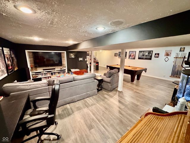 6607 Stearns Hill Drive, Indianapolis, IN 46237