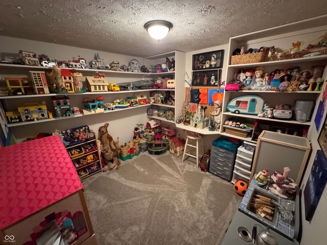 6607 Stearns Hill Drive, Indianapolis, IN 46237