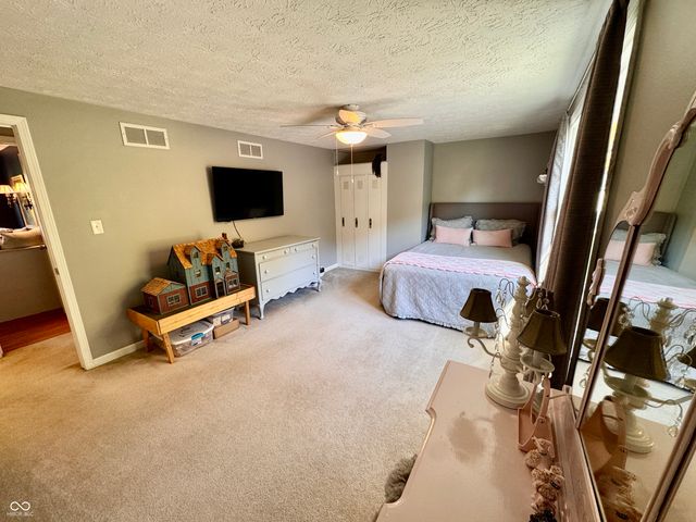 6607 Stearns Hill Drive, Indianapolis, IN 46237