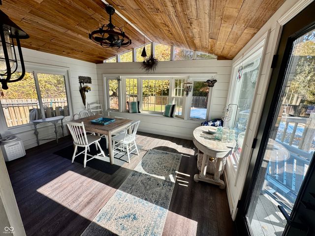 6607 Stearns Hill Drive, Indianapolis, IN 46237