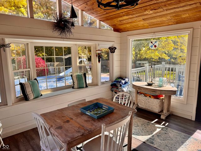 6607 Stearns Hill Drive, Indianapolis, IN 46237