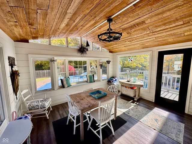 6607 Stearns Hill Drive, Indianapolis, IN 46237