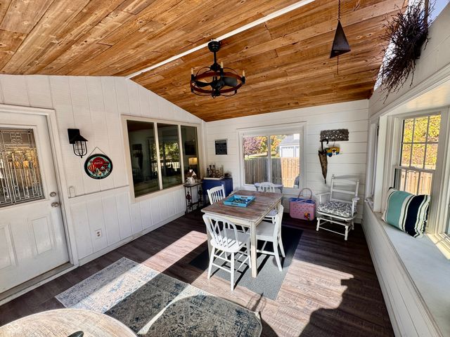 6607 Stearns Hill Drive, Indianapolis, IN 46237