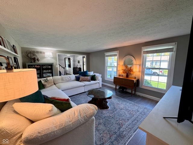 6607 Stearns Hill Drive, Indianapolis, IN 46237