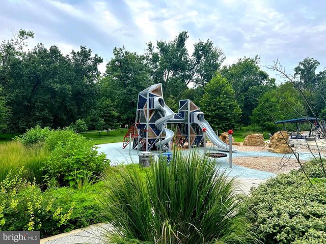 1800 N TUCKAHOE ST, Arlington, VA 22205