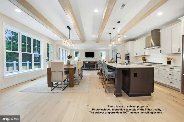 1800 N TUCKAHOE ST, Arlington, VA 22205