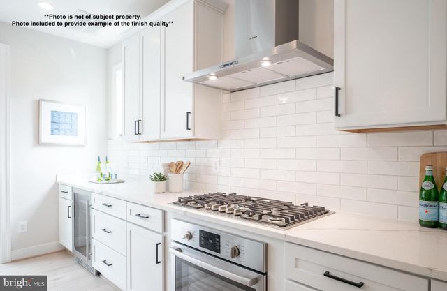 1800 N TUCKAHOE ST, Arlington, VA 22205