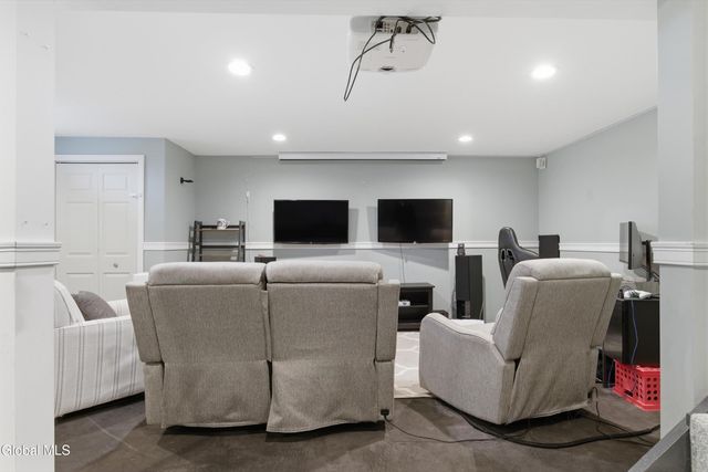 35 Bolivar Avenue, Troy, NY 12180