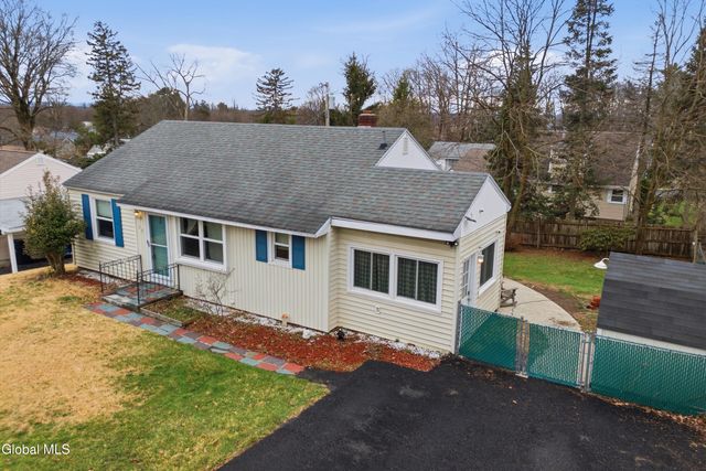 35 Bolivar Avenue, Troy, NY 12180