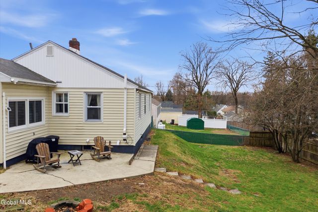 35 Bolivar Avenue, Troy, NY 12180