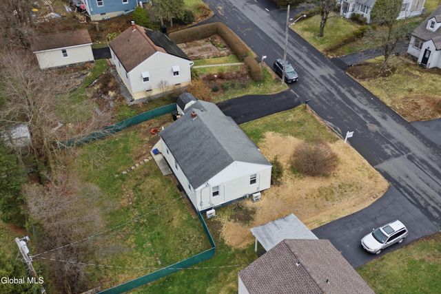 35 Bolivar Avenue, Troy, NY 12180