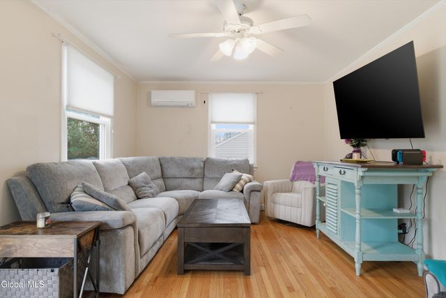 35 Bolivar Avenue, Troy, NY 12180