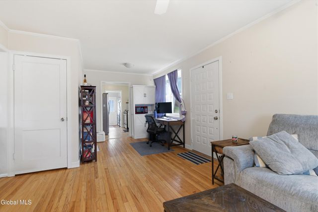 35 Bolivar Avenue, Troy, NY 12180