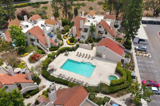 17925 Caminito Pinero 270, San Diego, CA 92128