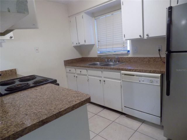 713 SW 69 STREET, Gainesville, FL 32607