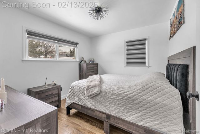 20524 Carlysle Street, Dearborn, MI 48124