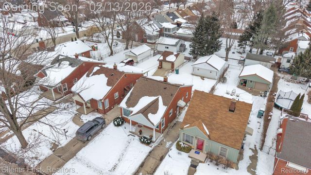 20524 Carlysle Street, Dearborn, MI 48124