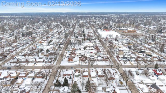 20524 Carlysle Street, Dearborn, MI 48124