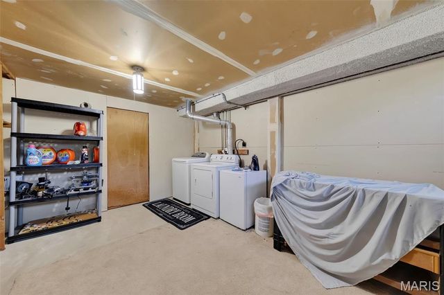 11999 Villa Dorado Drive E, St Louis, MO 63146