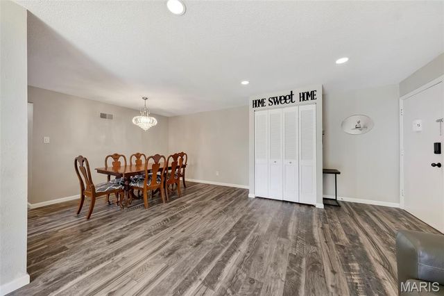 11999 Villa Dorado Drive E, St Louis, MO 63146