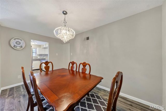 11999 Villa Dorado Drive E, St Louis, MO 63146