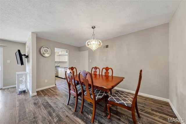 11999 Villa Dorado Drive E, St Louis, MO 63146