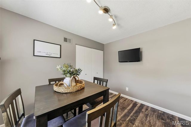 11999 Villa Dorado Drive E, St Louis, MO 63146