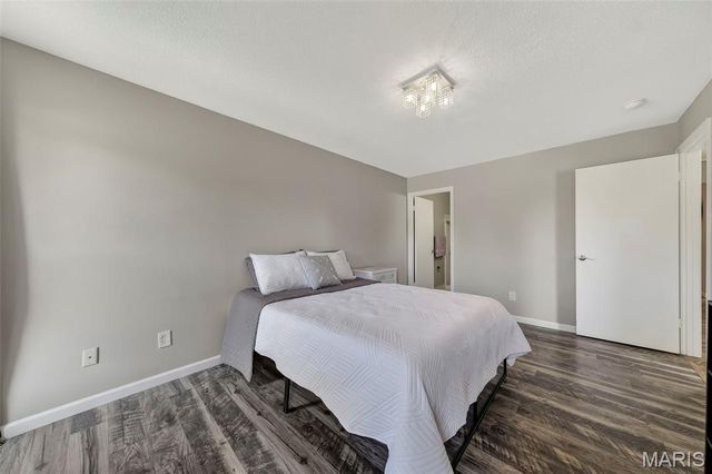 11999 Villa Dorado Drive E, St Louis, MO 63146