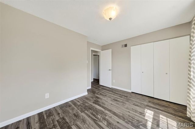 11999 Villa Dorado Drive E, St Louis, MO 63146