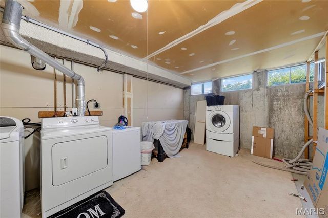 11999 Villa Dorado Drive E, St Louis, MO 63146
