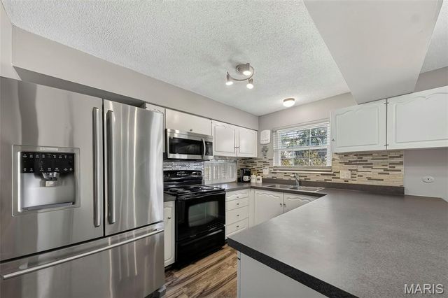 11999 Villa Dorado Drive E, St Louis, MO 63146