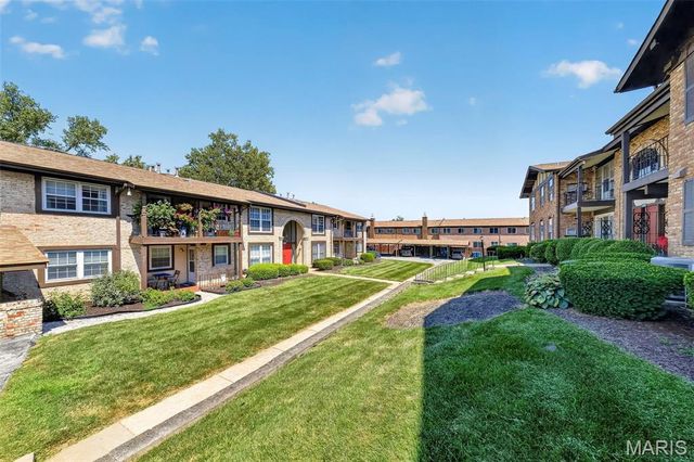 11999 Villa Dorado Drive E, St Louis, MO 63146