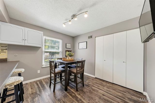 11999 Villa Dorado Drive E, St Louis, MO 63146