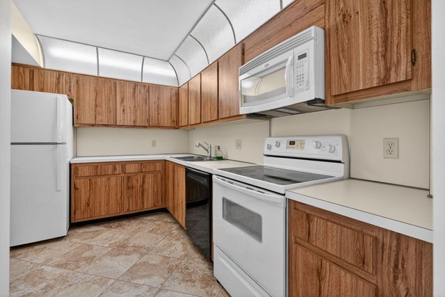 100 Ocean Trail Way 204, Jupiter, FL 33477