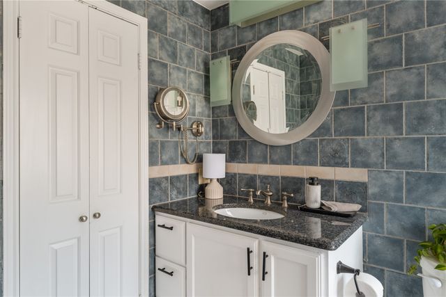 4800 W Lovers Lane 312, Dallas, TX 75209