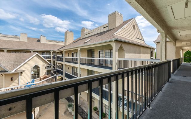 4800 W Lovers Lane 312, Dallas, TX 75209