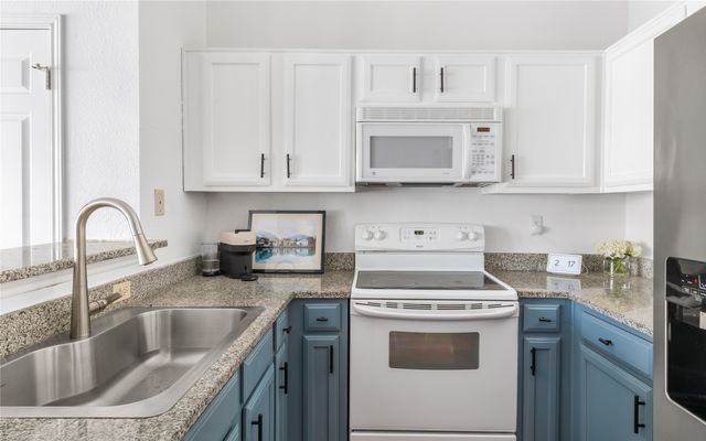 4800 W Lovers Lane 312, Dallas, TX 75209