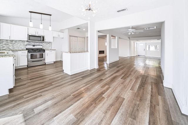 5010 Malmedy Road, Houston, TX 77033
