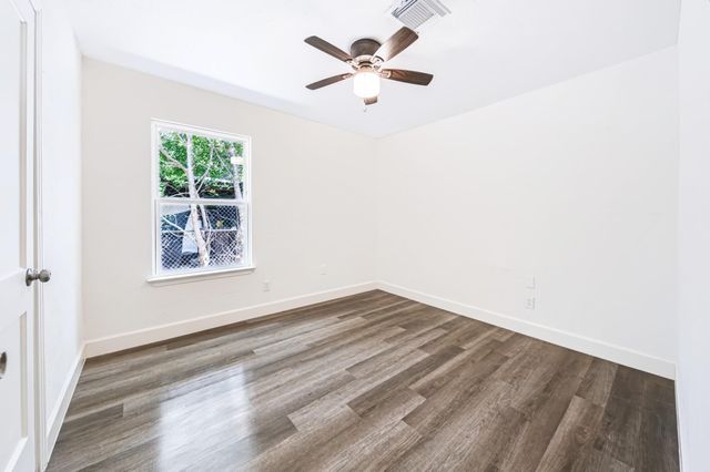 5010 Malmedy Road, Houston, TX 77033