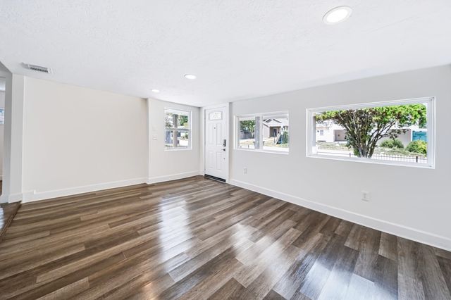 5010 Malmedy Road, Houston, TX 77033