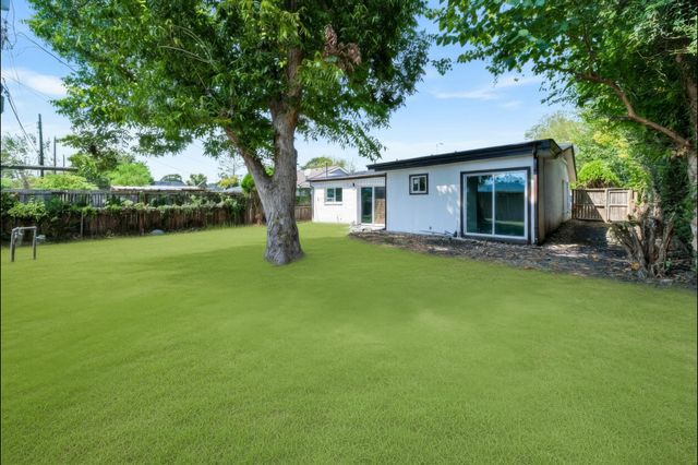 5010 Malmedy Road, Houston, TX 77033