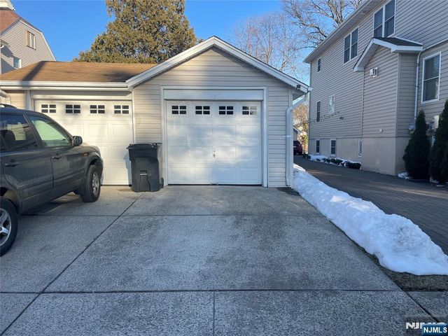 126 Hickory Avenue, Bergenfield, NJ 07621