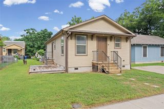 1611 E 13th ST B, Austin, TX 78702