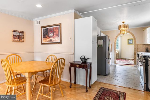 906 OAK TER, Southampton, PA 18966