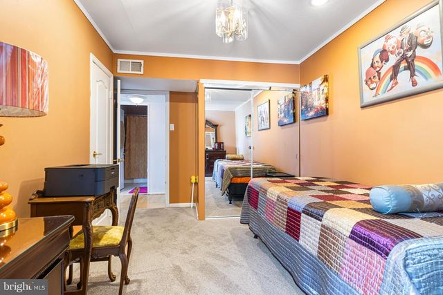 906 OAK TER, Southampton, PA 18966