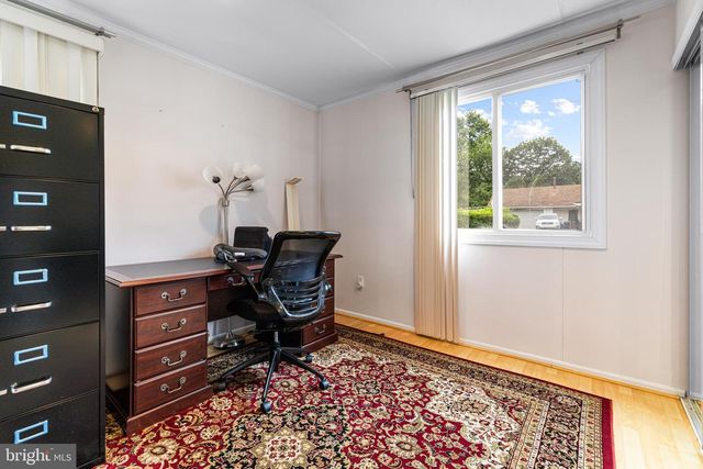 906 OAK TER, Southampton, PA 18966