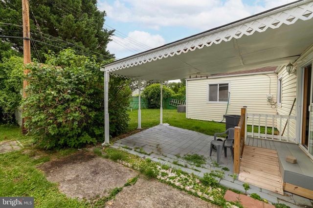 906 OAK TER, Southampton, PA 18966